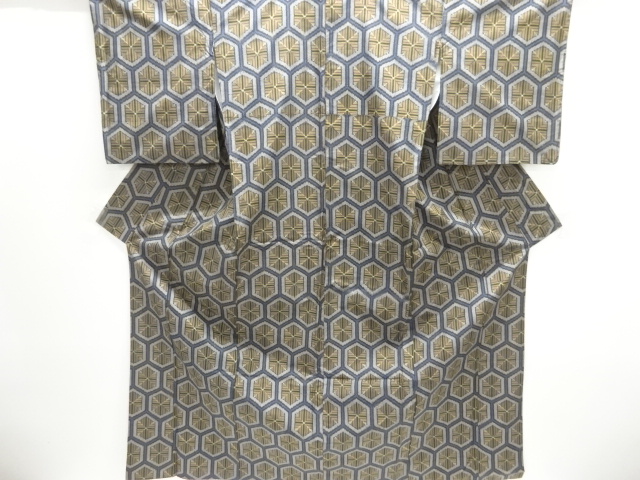 亀甲模様織り出し本場村山大島紬着物アンサンブル